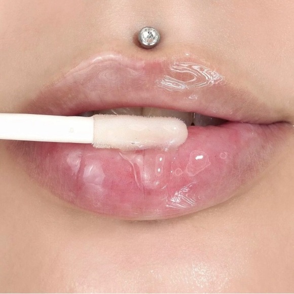 Clear Gloss - Picture 2 of 3